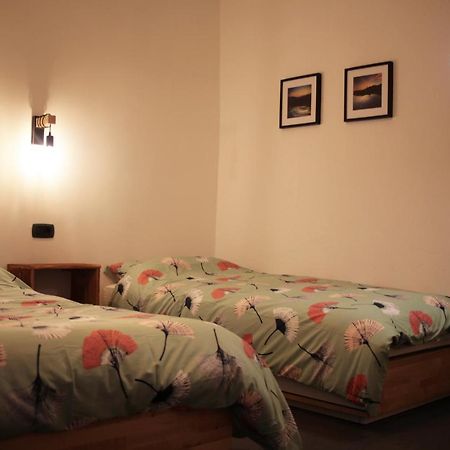 B&B Val Valerna Lezzeno Luaran gambar