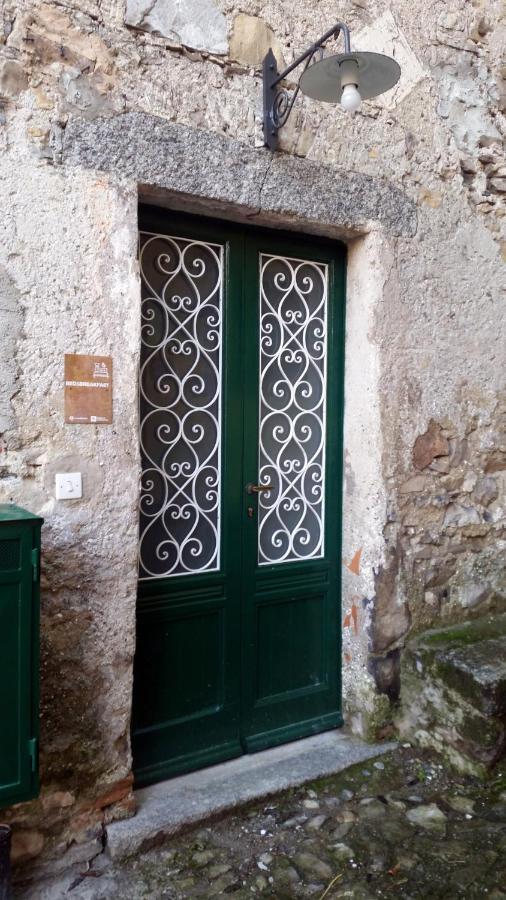 B&B Val Valerna Lezzeno Luaran gambar