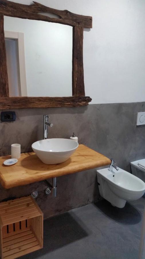 B&B Val Valerna Lezzeno Luaran gambar